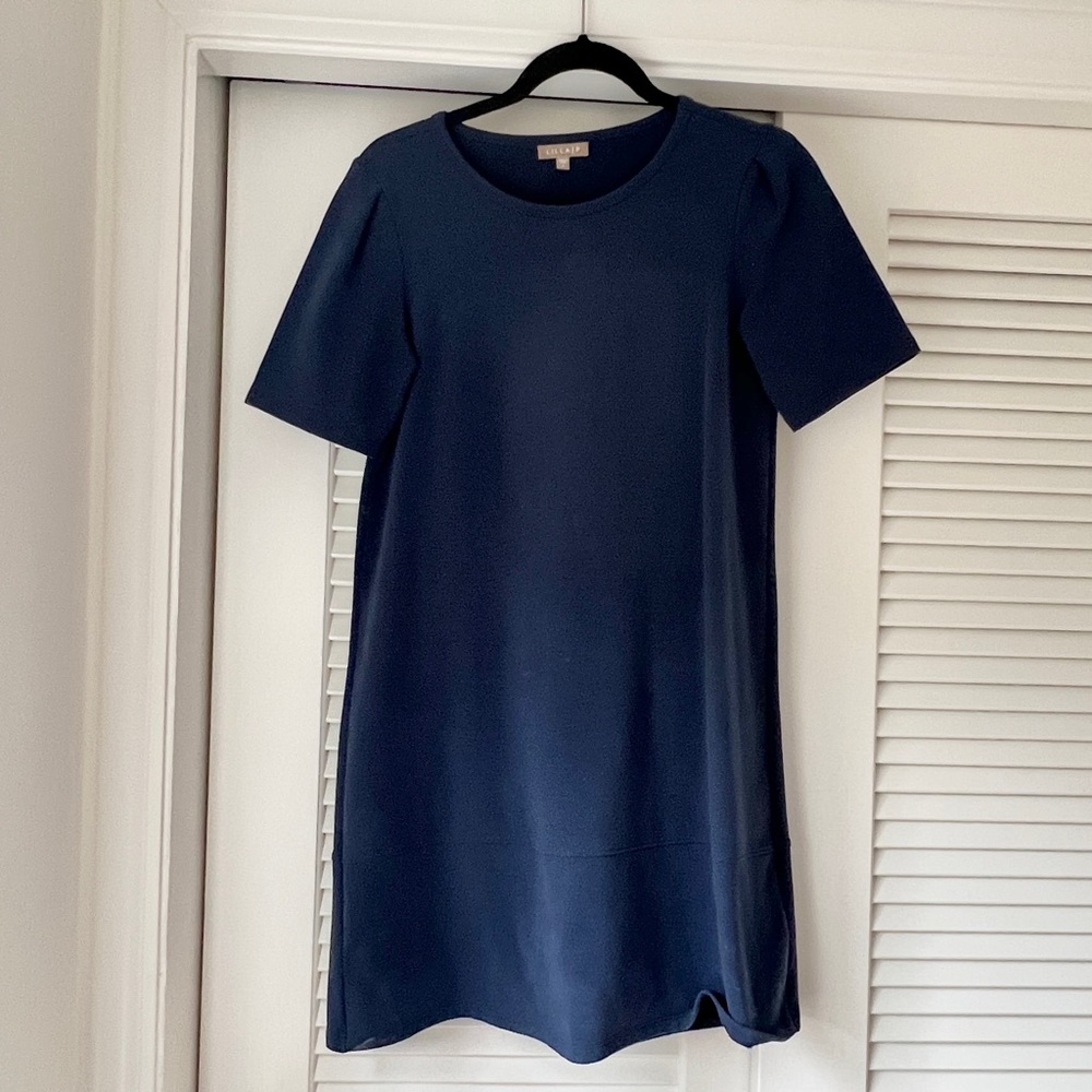 Lilla P Short Sleeve A-Line Dress. Navy. Size Small